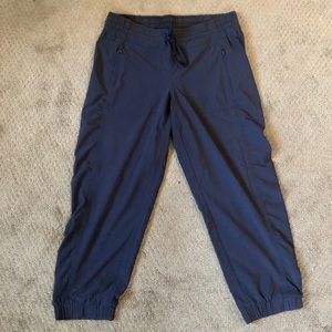 Athleta Black La Viva Capri